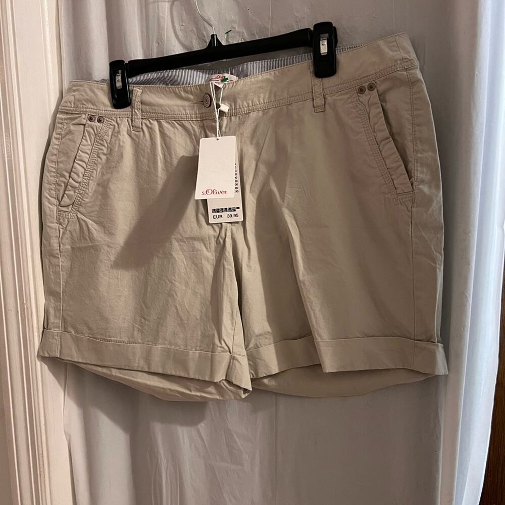 S.Oliver tan lightweight cotton cuffed shorts size 44/14